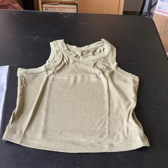 VICHYIE Women's Army Green Ribbed Racerback Tank Top M NIB - Picture 1 of 9